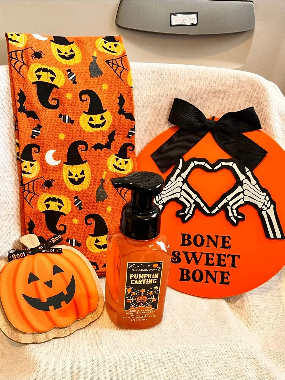 Bath & Body Works Orange Halloween Pumpkin Foaming Hand Soap Bundle